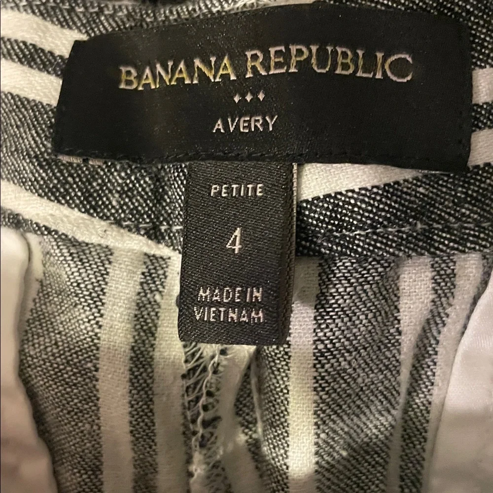 Y5- Linen 4 petite 4P Black & White Vertical Stripe Dress Pants